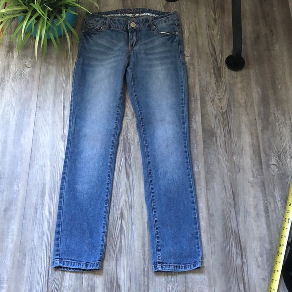 Rue 21 short size 1/2 petite skinny denim jeans - Picture 6 of 6
